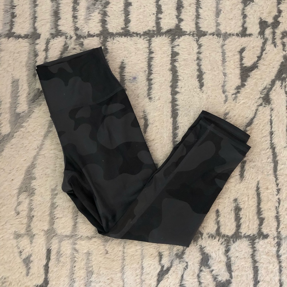 Alo camo yoga pants